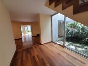 Exclusiva Casa Remodelada En La Molina – Urb. Estructurales