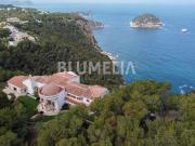 Exclusiva mansión de lujo en 1ª línea del mar en...