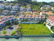 Exclusiva Moradia em lote com 427m2 dos poucos ali...