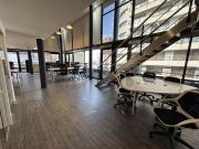 Exclusiva oficina amoblada inmejorable estado 3 cocheras...