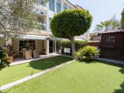 Exclusiva planta baja con 4 habitaciones en Bonanova