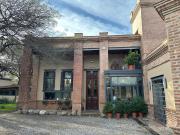 Exclusiva Propiedad en La Carolina con Oficina...