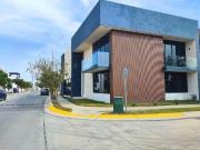 Exclusiva residencia EN VENTA en El Mayorazgo PRIVADA...