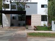 EXCLUSIVA RESIDENCIA EN VENTA UBICADA EN CABO NORTE