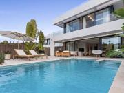 Exclusiva Villa / Chalet de 352 m2 en venta en Estepona,...