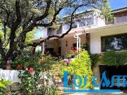 Villa / Chalet de 353 m2 en venta en Alpedrete, España
