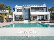 Exclusiva Villa / Chalet de 383 m2 en venta en Estepona,...