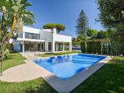Exclusiva Villa / Chalet de 388 m2 en venta en Marbella,...