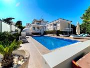 Exclusiva Villa / Chalet de 438 m2 en venta en...