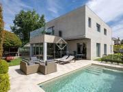 Villa / Chalet de lujo 445 m2 en alquiler, Vigo, España