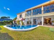 Exclusiva Villa / Chalet de 638 m2 en venta en Marbella,...
