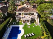 Exclusiva Villa / Chalet de 642 m2 en venta en Marbella,...