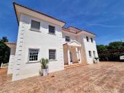 Exclusiva Villa / Chalet en venta Alicante, España