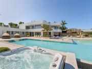 Exclusiva Villa / Chalet en venta Marbella, España