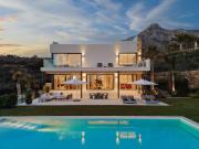 Exclusiva Villa / Chalet en venta Marbella, España