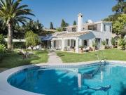 Exclusiva Villa / Chalet en venta Marbella, España