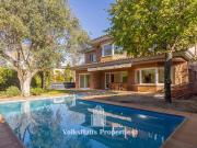 Exclusiva Villa / Chalet en venta Sant Cugat, España