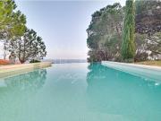 Exclusiva Villa Con Vistas Panorámicas Al Mar En Punta...