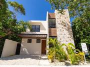 Exclusiva Villa de Lujo en Residencial Valenia, Playa...