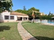 Exclusiva Villa en Punta Prima. Parcela 800 m2 –...