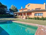 Exclusiva Villa en venta Mont ras, España