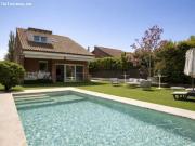 Exclusiva villa recién reformada de grandes dimensiones...