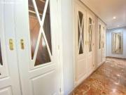 Exclusiva vivienda en Avenida de Salamanca con garaje y...