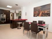 Exclusiva vivienda que combina elegancia, confort y... Exclusiva vivienda que combina elegancia, confort y...