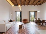 Exclusiva Vivienda Reformada con Terraza en una Finca...