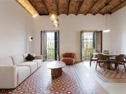 Exclusiva Vivienda Reformada con Terraza en una Finca...