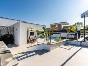 Exclusiva vivienda unifamiliar de diseño en Sant Quirze...