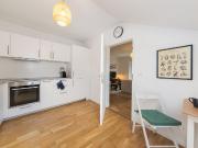 Exclusive 2 room apartment with balcony Only 8 minutes...