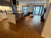 Exclusive 3 room apartment in central location,...