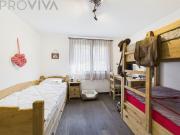 Exclusive 4.5 room apartment with charm, views & double...