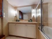 Exclusive apartment between Madeleine and Concorde