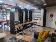 exclusive beauty salon / office to l.