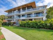 Exclusive Boutique Top Floor Apartment Pet Friendly