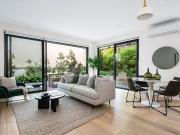 Exclusive Courtyard Apartment Boutique Inner City Living