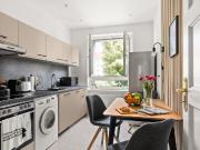 Exclusive furnished 2 room apartment close to the center...