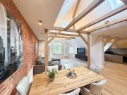 Exclusive living on the Alster –Fully renovated & fully...