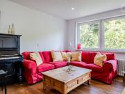 Exclusive, Quiet 4 Room Apartment with Pool and Sauna in...