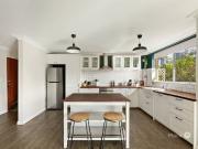 Exclusive top level apartment with Brisbane River and...