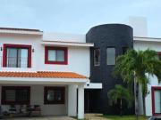 EXCLUSIVIDAD Y LUJO EN RESIDENCIAL LAGOS DEL SOL