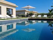 EXCLUSIVIDADE Revenda de uma Moradia T4 no Montenegro,...