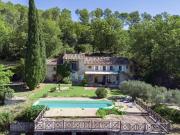 Exclusivite à vendre Luberon Sud Mas en pierre sur un...