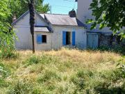 Exclusivité: charmante maison en pierres avec un fort...