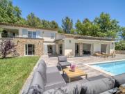 Exclusivité ! Élégante propriété contemporaine à...