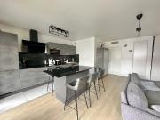 EXCLUSIVITE ! GRAND APT F4 STANDING 79 M2 + PARKING 10 MN