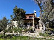 Exclusivité ! Maison avec terrain attenant et piscine...