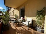 EXCLUSIVITE NIMES RUE DE GENERAC T2 TERRASSE ET PARKING